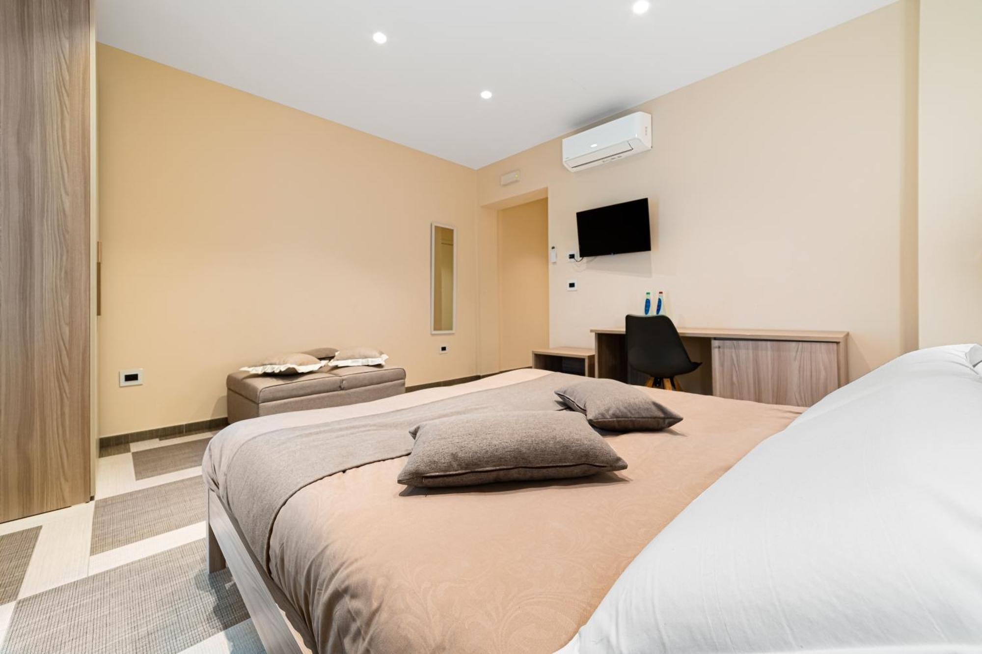 Bed and Breakfast The Garden Canistro Екстер'єр фото